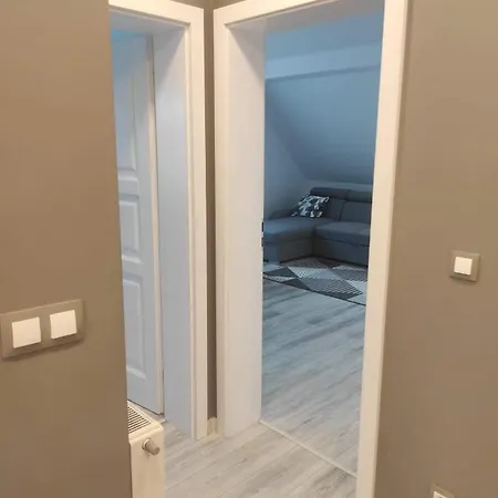 Apartament Gorny 아파트 카르파츠