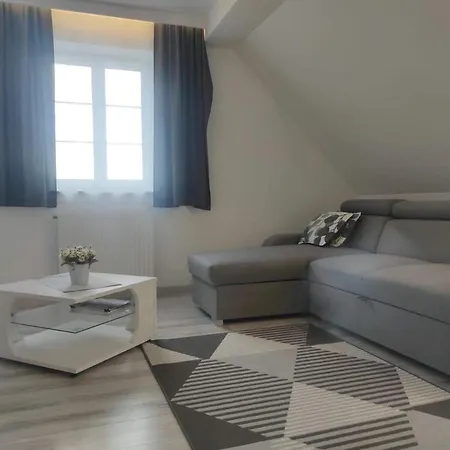 Apartament Gorny 아파트 카르파츠